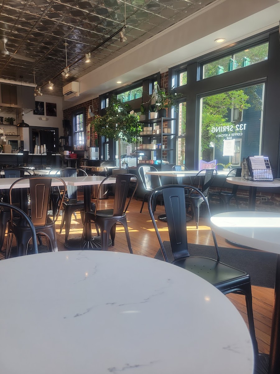 132 Spring Coffee & Kitchen Bar